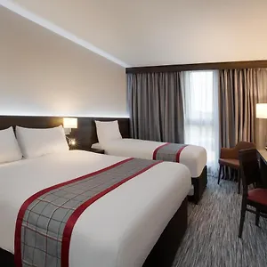 **** Отель Ramada By Wyndham Leeds East Великобритания